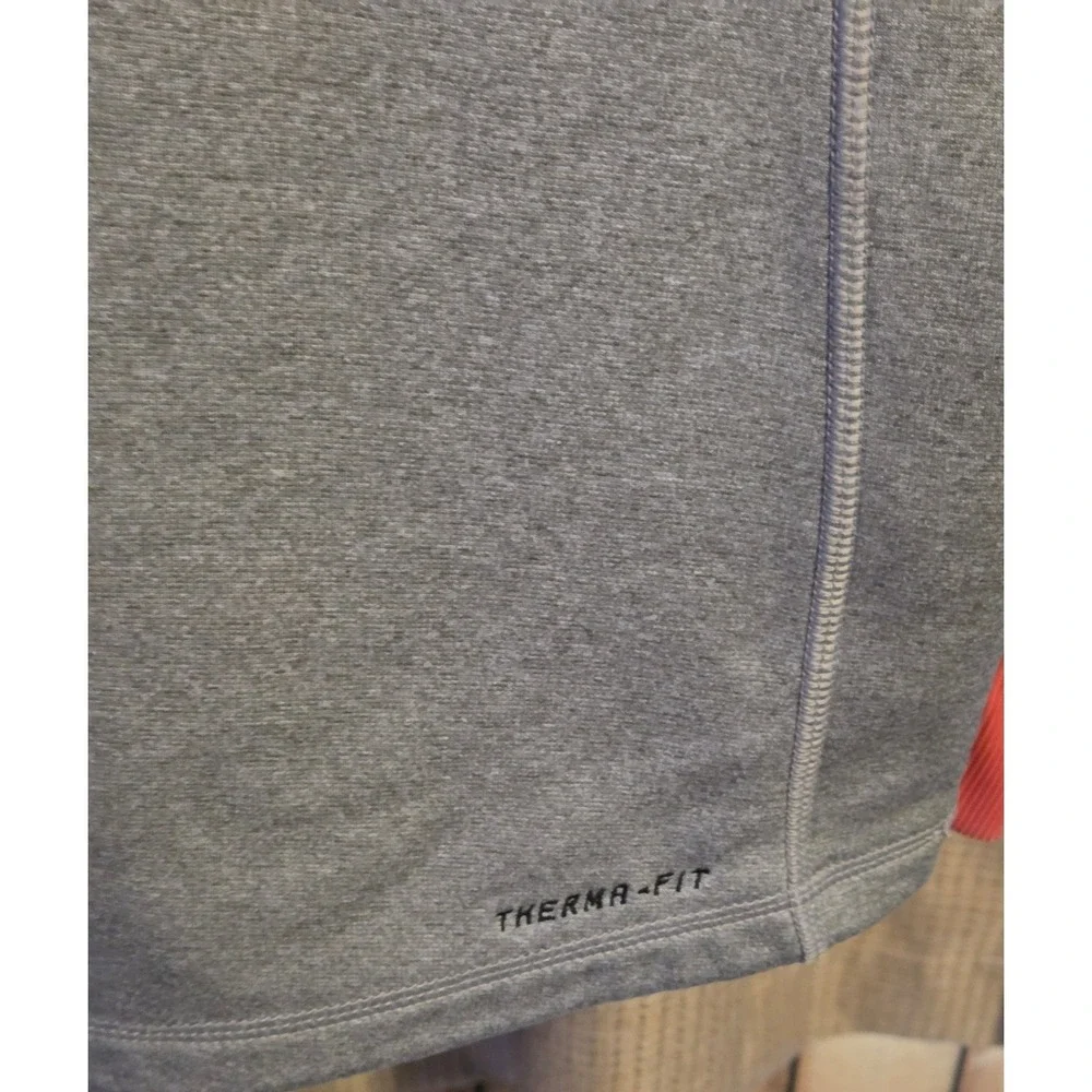 Nike Therma-Fit Just Do It Pullover Hoodie Women's‎ Size Small Thumbholes